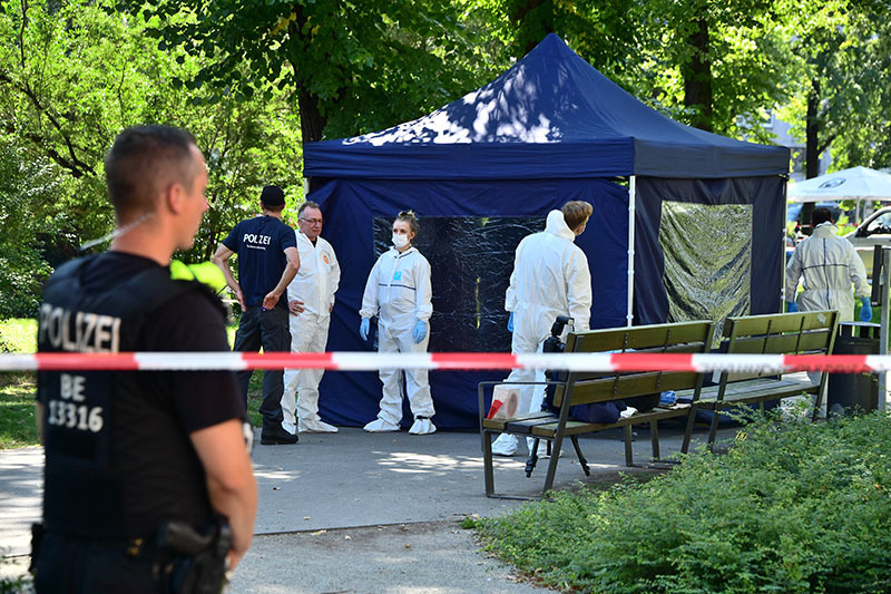 Место убийства в Берлине//EPA/CLEMENS BILAN/ТАСС